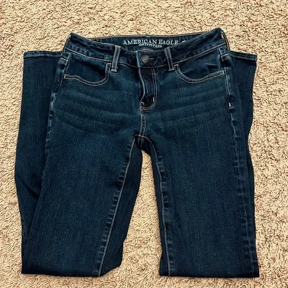American Eagle dark wash jegging - Picture 1 of 2
